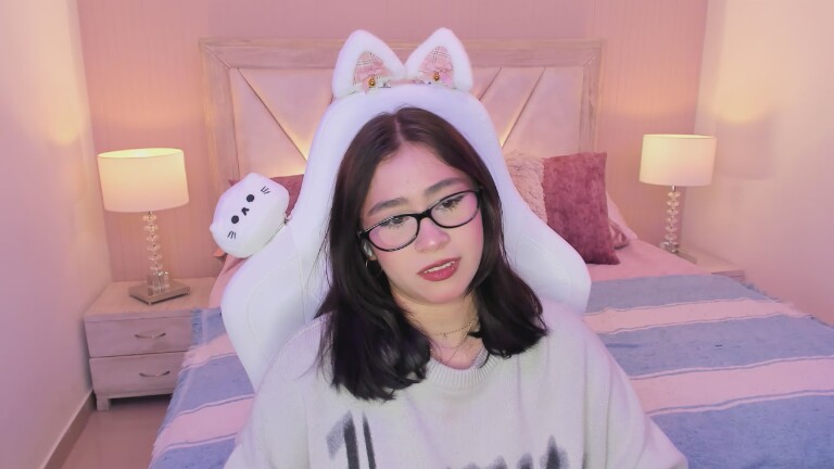 SophiaColinns's Streamate show and profile