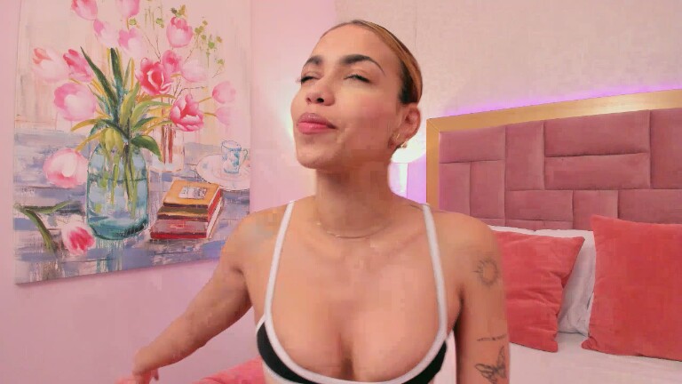 AnnieAdaams's Streamate show and profile