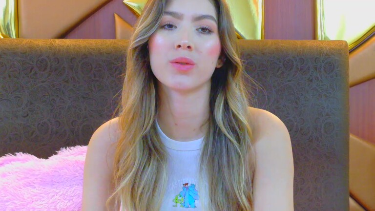 LauraFord's Streamate show and profile