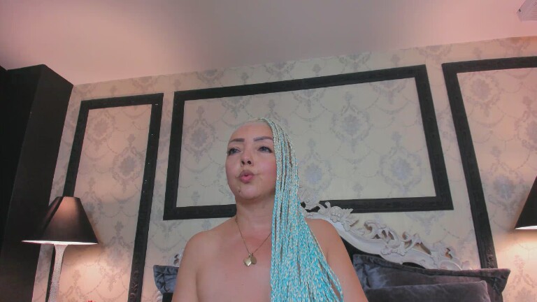 MadisonBecker's Streamate show and profile