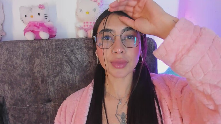 Macarena99's Streamate show and profile