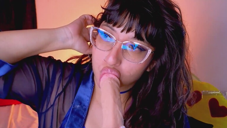 piaf_cute's Streamate show and profile