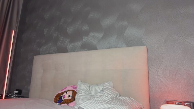 NylonMuse's Streamate show and profile