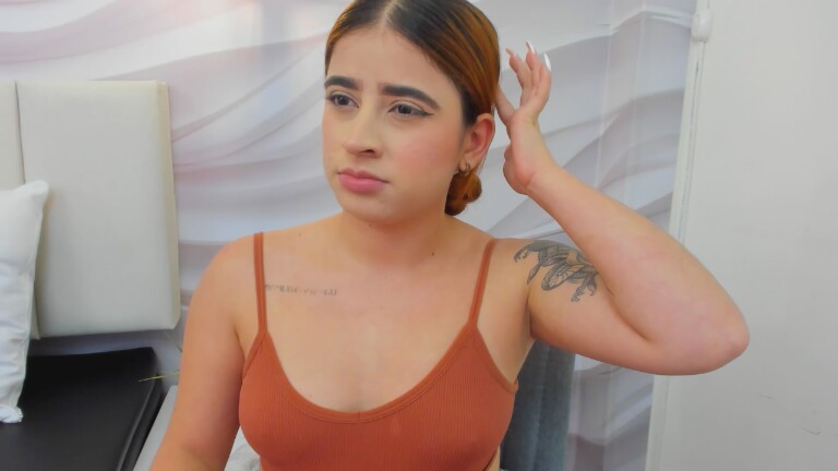 Martina_conor's Streamate show and profile