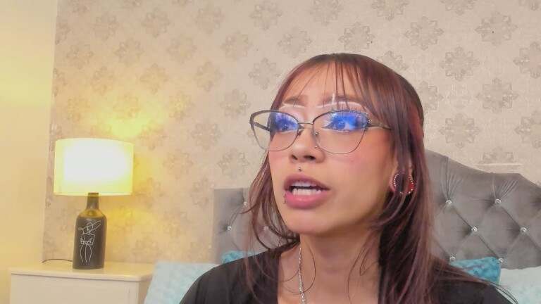 AnnyCurtis's Streamate show and profile