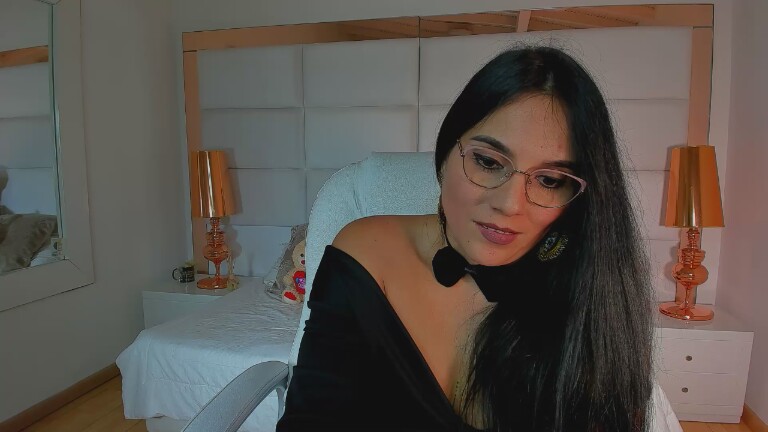 mia_sweetie's Streamate show and profile