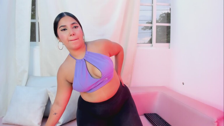 SophieLanne's Streamate show and profile