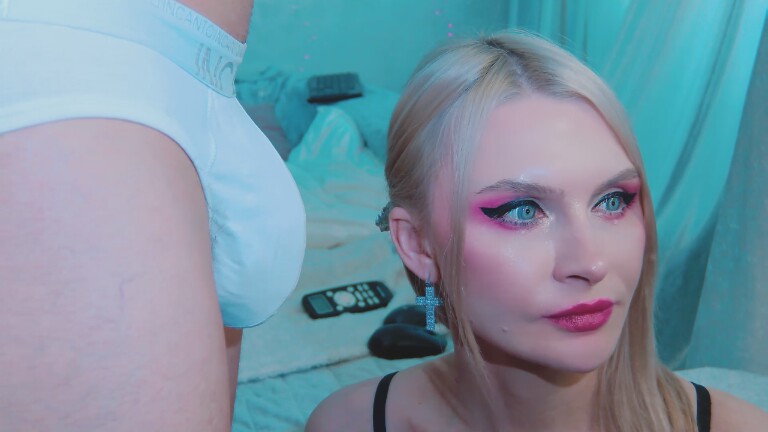 DenLina's Streamate show and profile