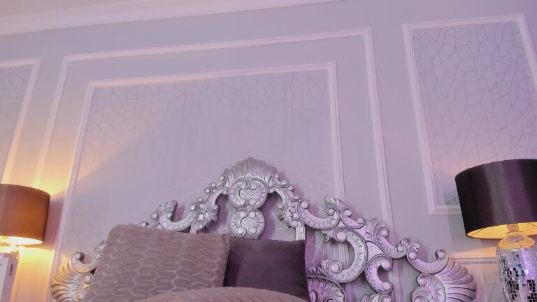 MirandaYong's Streamate show and profile