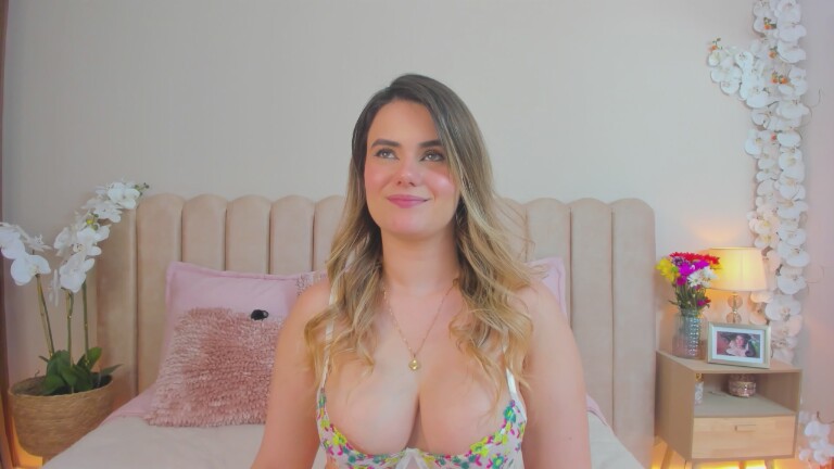 SelenaMontreall's Streamate show and profile