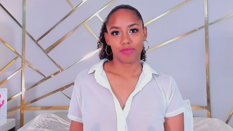 KiraHill's Streamate show and profile