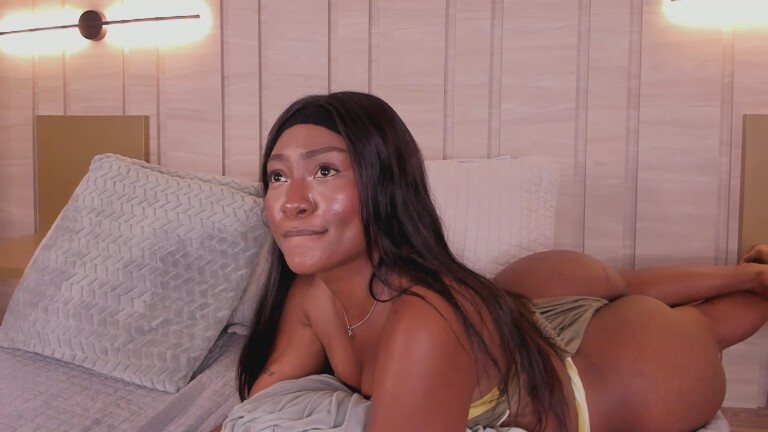 IvonneBrunettee's Streamate show and profile