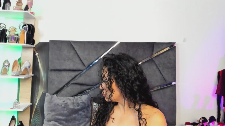 CatlinBouuvier's Streamate show and profile