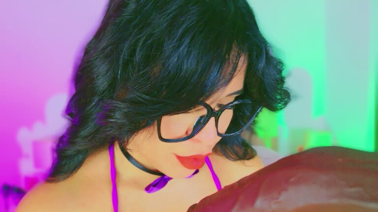 CharlootteEvans's Streamate show and profile