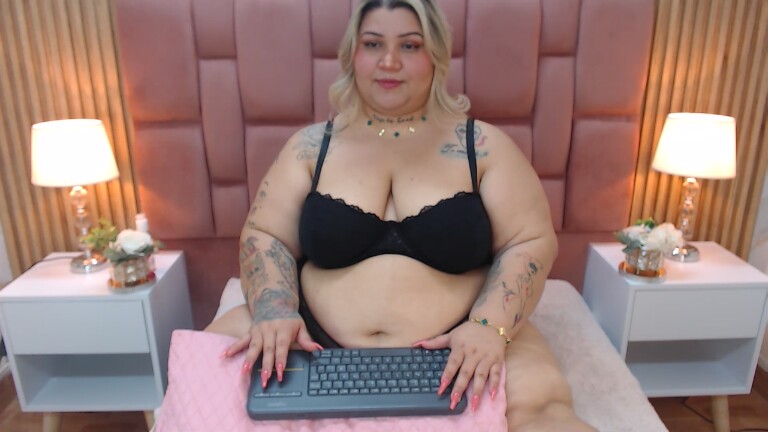 Evaverse's Streamate show and profile