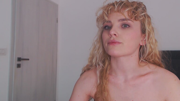 EVYE's Streamate show and profile