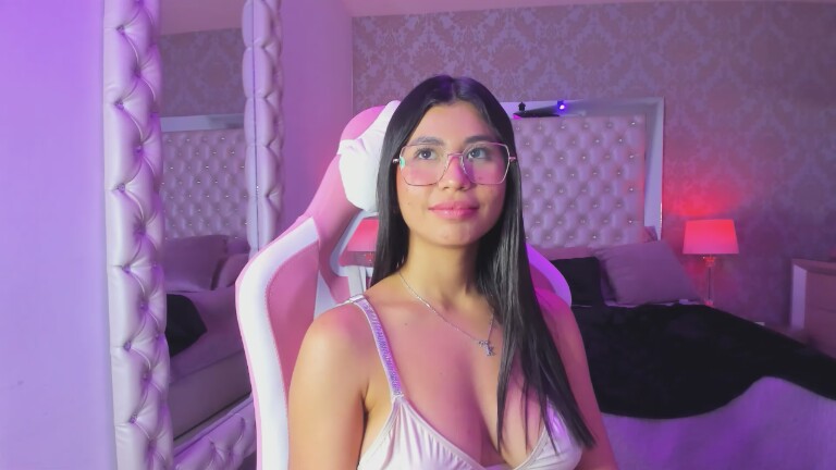 LylaKarl's Streamate show and profile