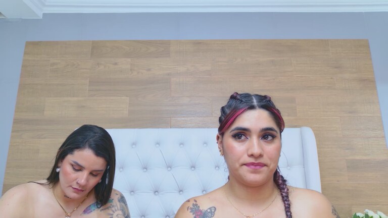 MaraAndSaray's Streamate show and profile