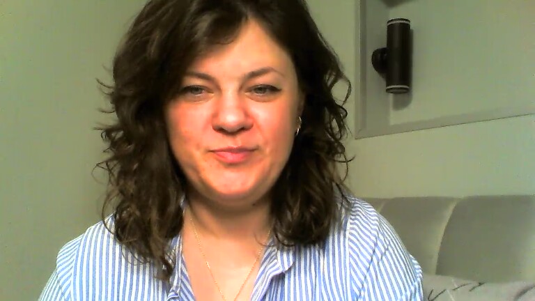 CurlySueSweet's Streamate show and profile