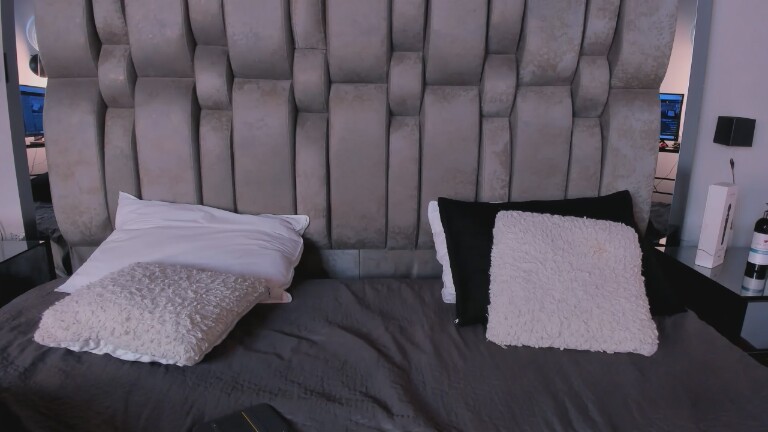 PrincessLuu's Streamate show and profile