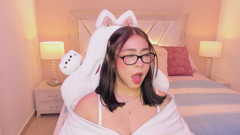 SophiaColinns's Streamate show and profile