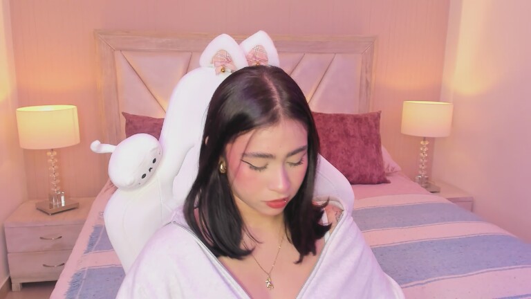 SophiaColinns's Streamate show and profile