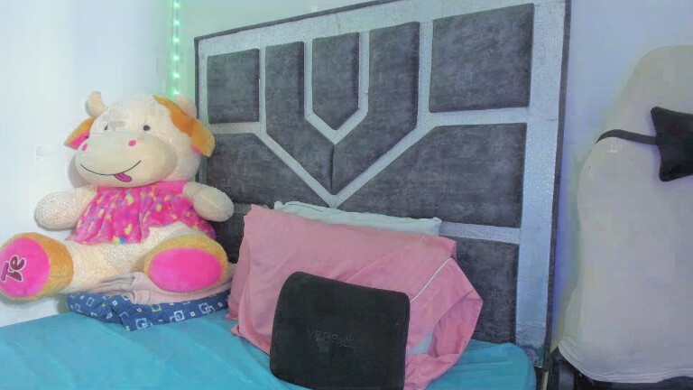 KendalRouss's Streamate show and profile