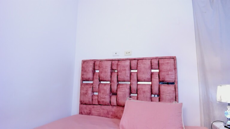 Hellen_Roberts's Streamate show and profile