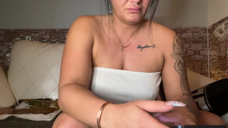 FitnesMilfy's Streamate show and profile