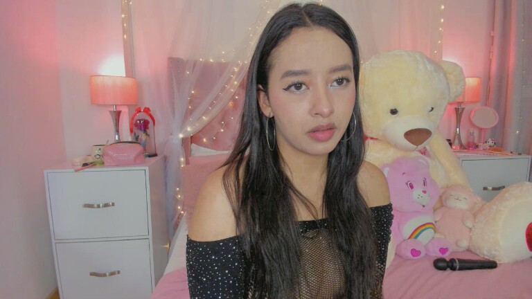 AlexandraWinterr's Streamate show and profile