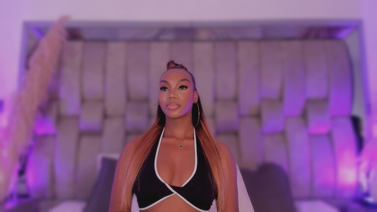 ChaynnaCooper's Streamate show and profile