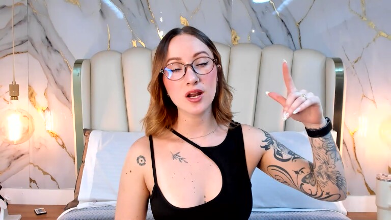 HannahLane's Streamate show and profile