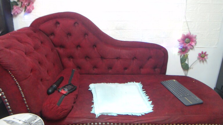 Dulsweet's Streamate show and profile