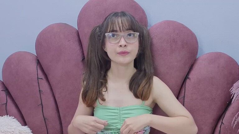 ISABELLAJHONS's Streamate show and profile