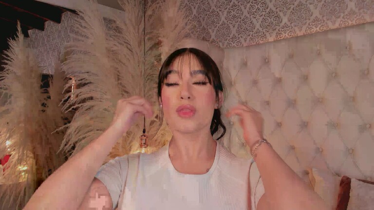 Dannah_Gomez's Streamate show and profile