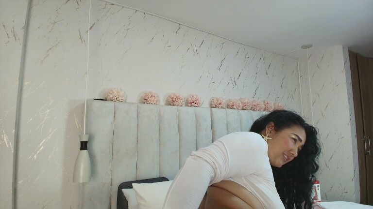 BETTY_BOOGB's Streamate show and profile