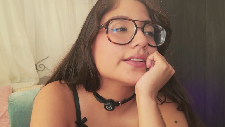 HaileyBunny_18's Streamate show and profile