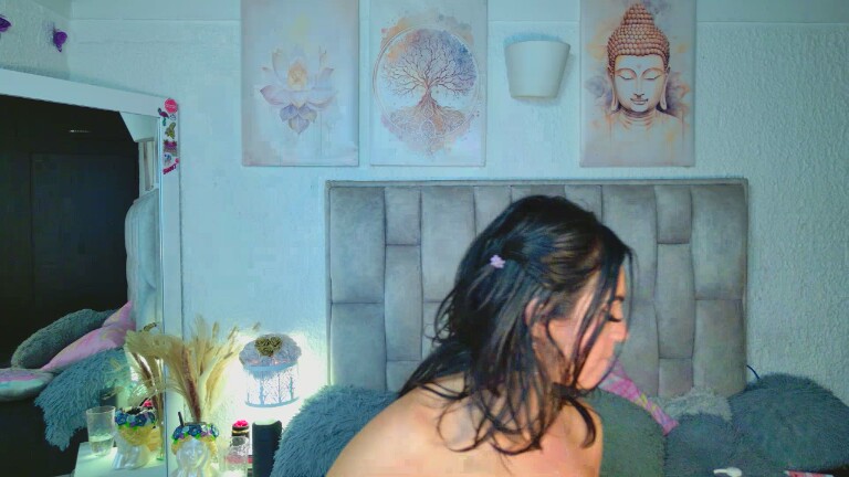 MaiaCooper's Streamate show and profile