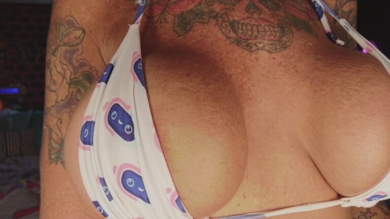 DixierebelDixiedime's Streamate show and profile