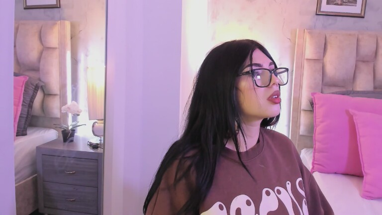 IsabellaaRossi's Streamate show and profile