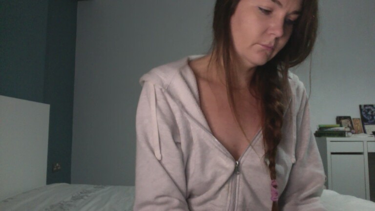 LittleMissFoxx's Streamate show and profile