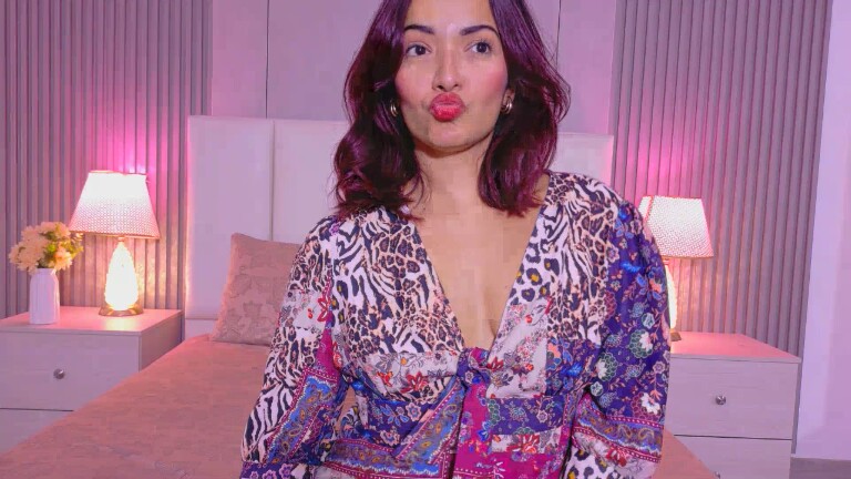 RafaellaCaruso's Streamate show and profile