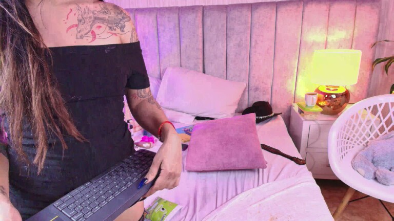 Tessalove_606's Streamate show and profile