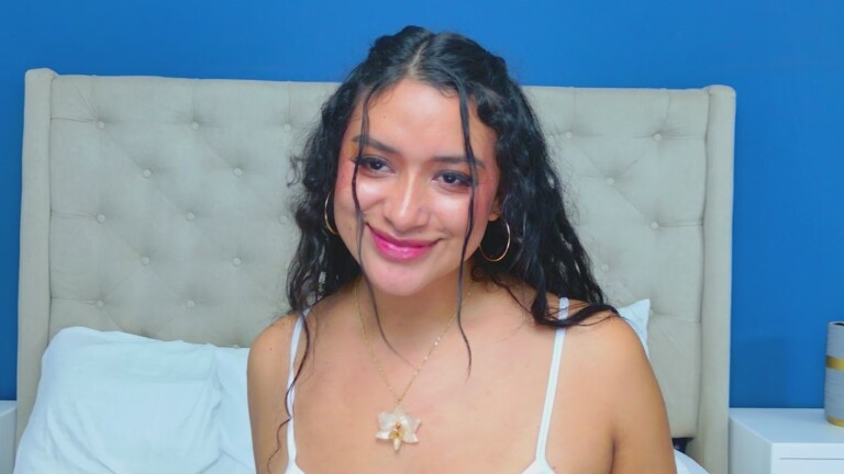 AdalinaVera's Streamate show and profile