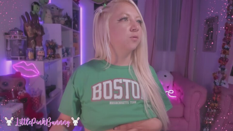 LittlePinkBunnny's Streamate show and profile