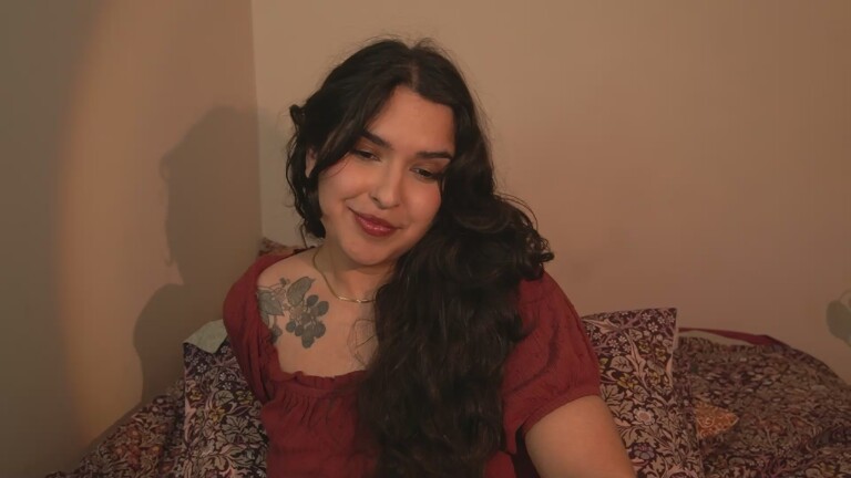 MayaPetite's Streamate show and profile