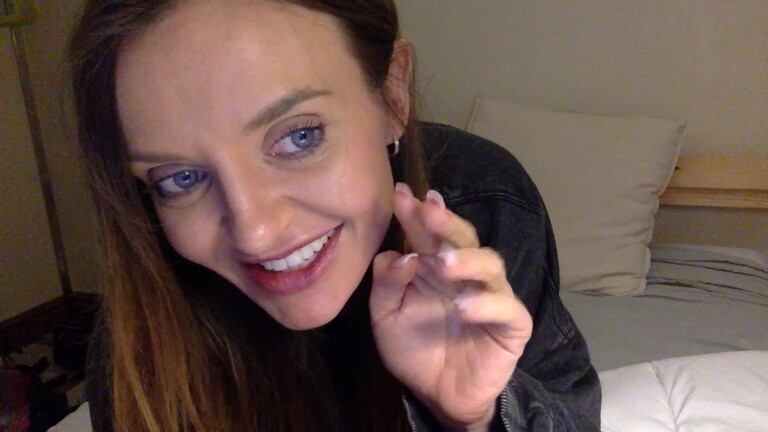 Dolly_Rose_UK's Streamate show and profile