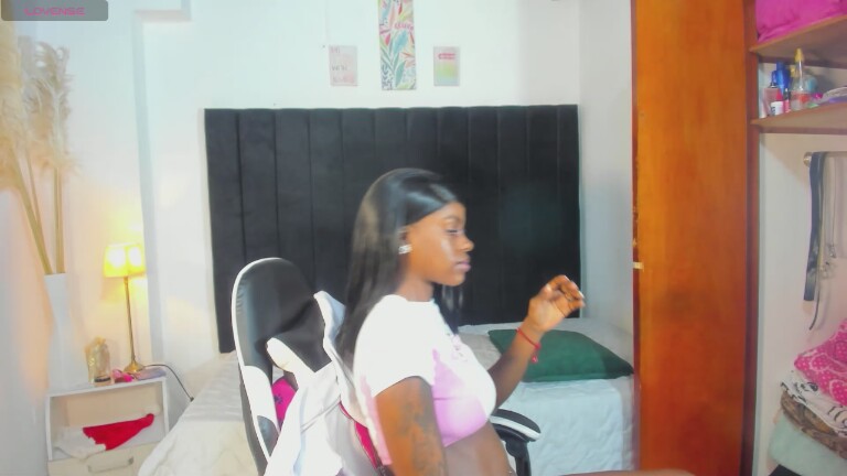 karen_addamss's Streamate show and profile