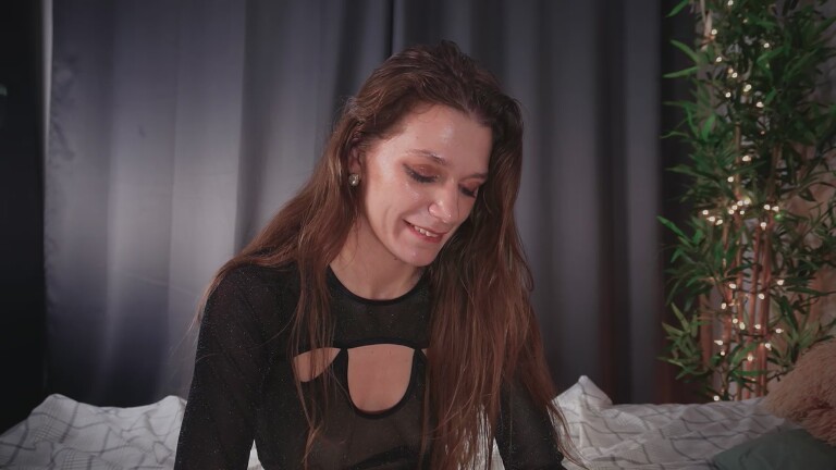 LuxuryAvie's Streamate show and profile