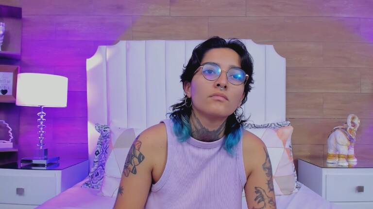 AmyRavens's Streamate show and profile